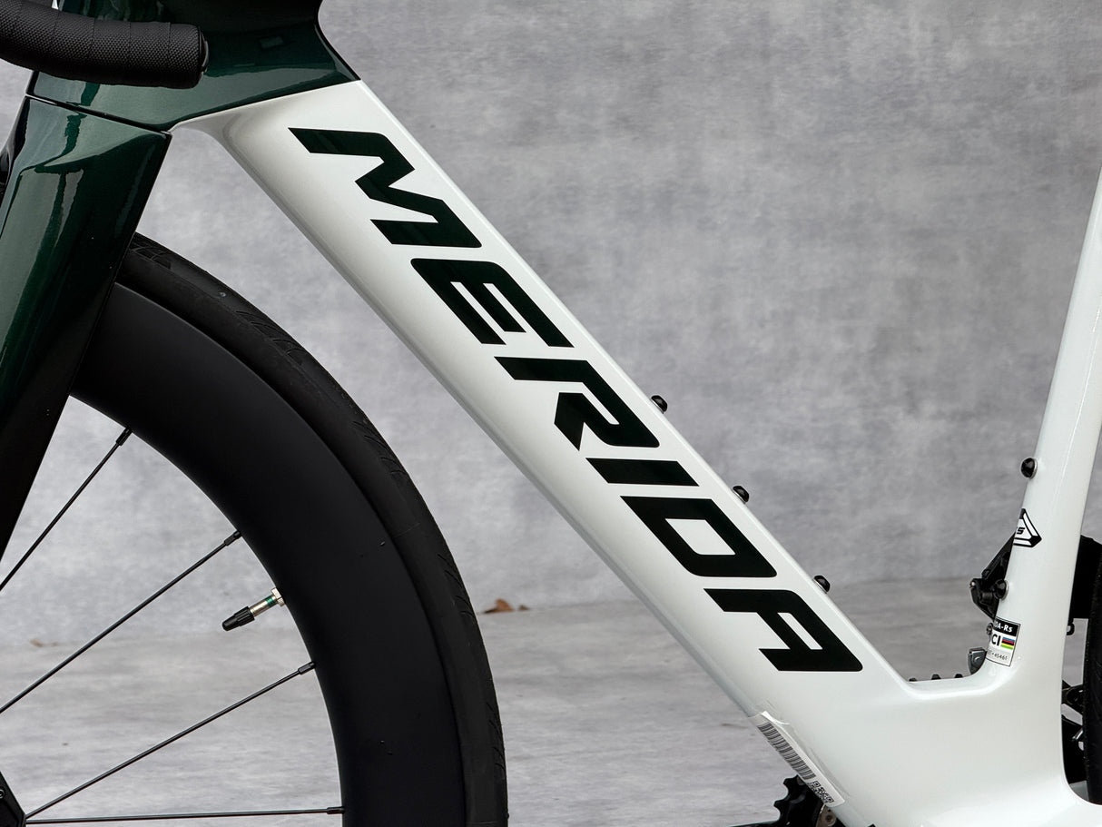 Merida Reacto 7000 Racefiets Carbon Sram (Glossy Pearl White Halo Green)