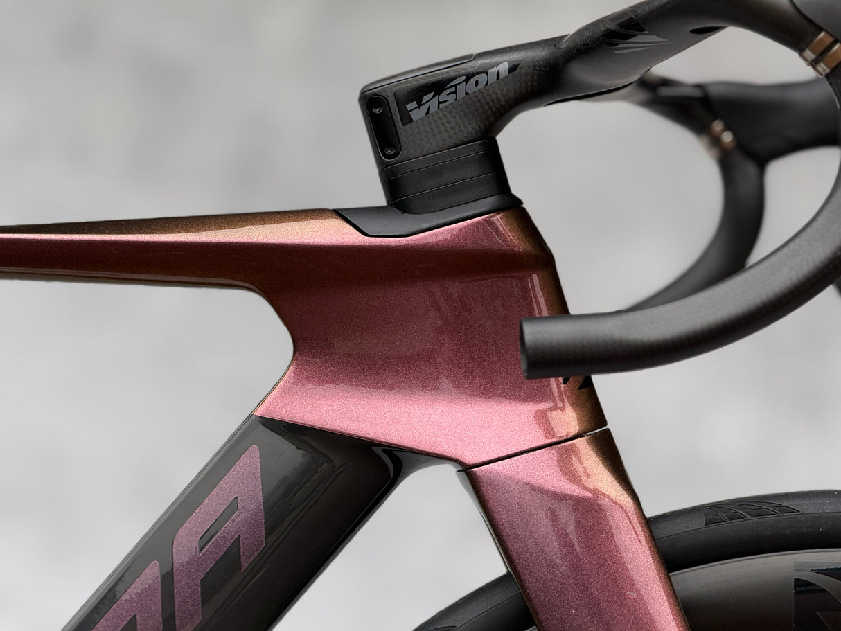 Merida Reacto 8000 Road Bike Carbon Ultegra (Glossy Black/Rainbow Purple)