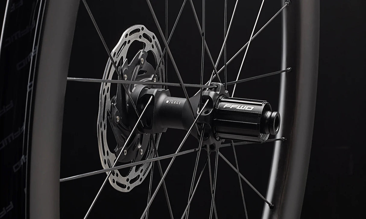 FFWD RYOT 77 Carbon Wielset - Disc - Aero