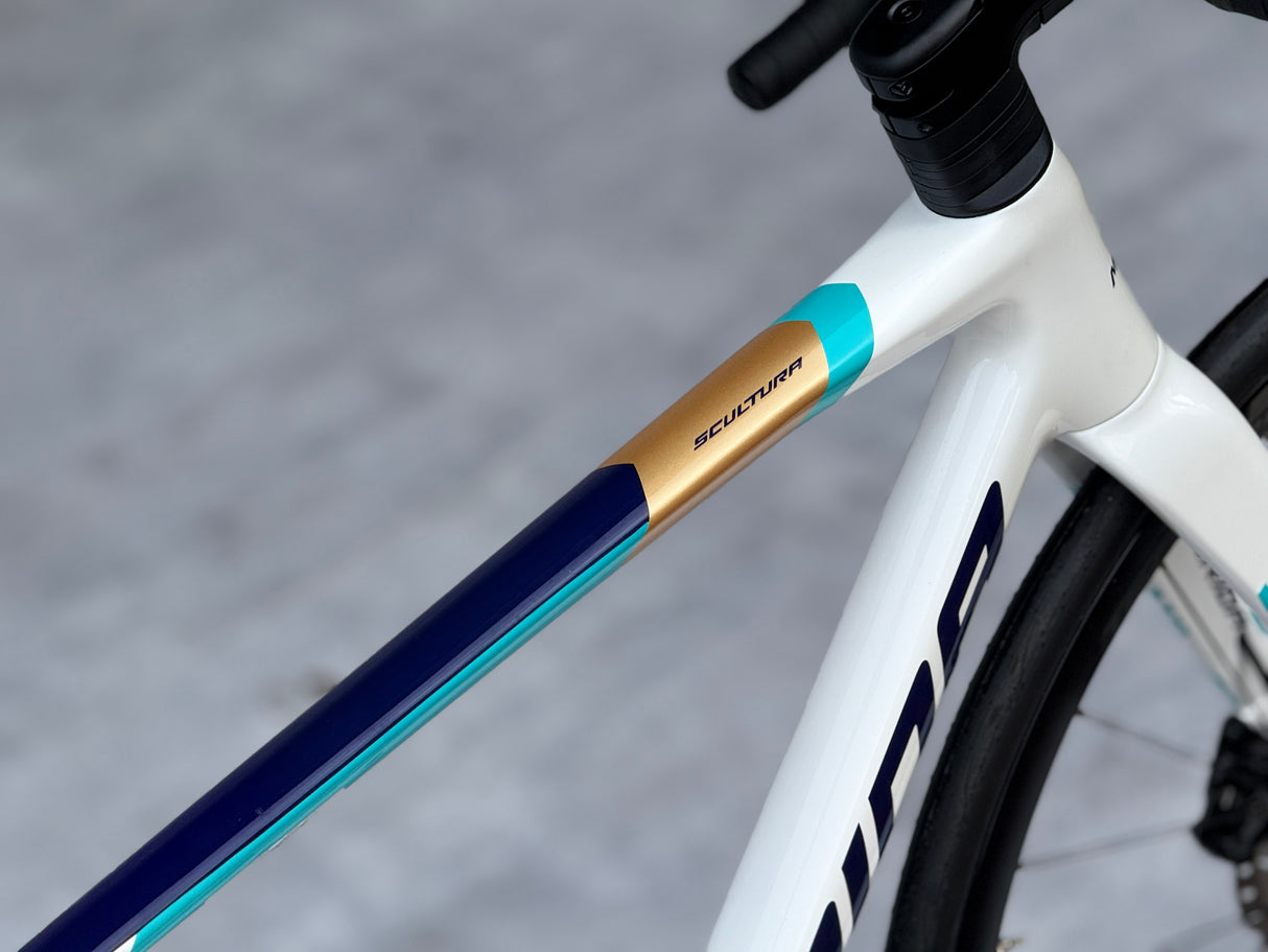 Merida Scultura 5000 Racefiets Carbon 105 Di2 2025