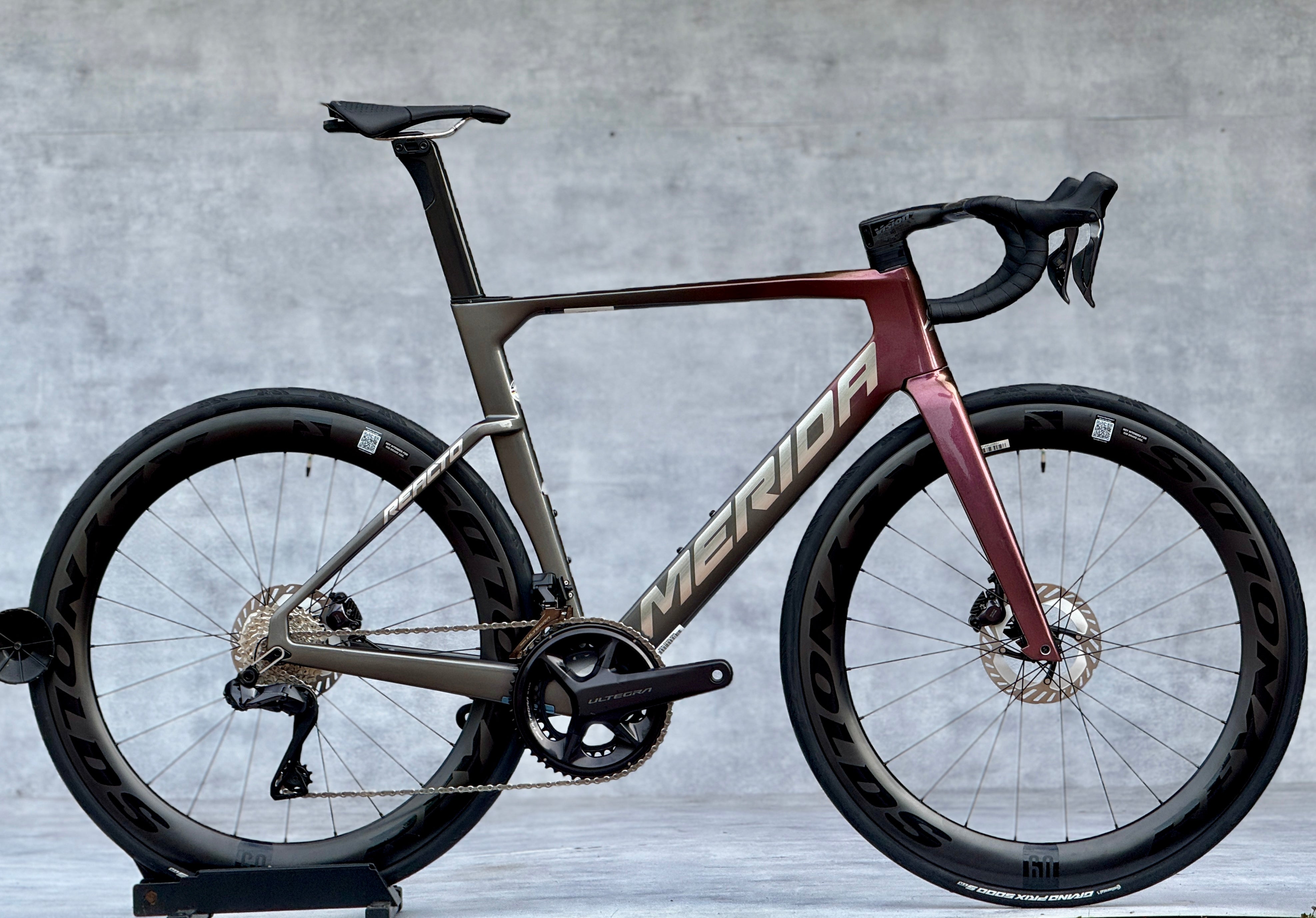 Merida Reacto 8000 (2026) – CF3 carbon, Ultegra Di2, Reynolds AR60