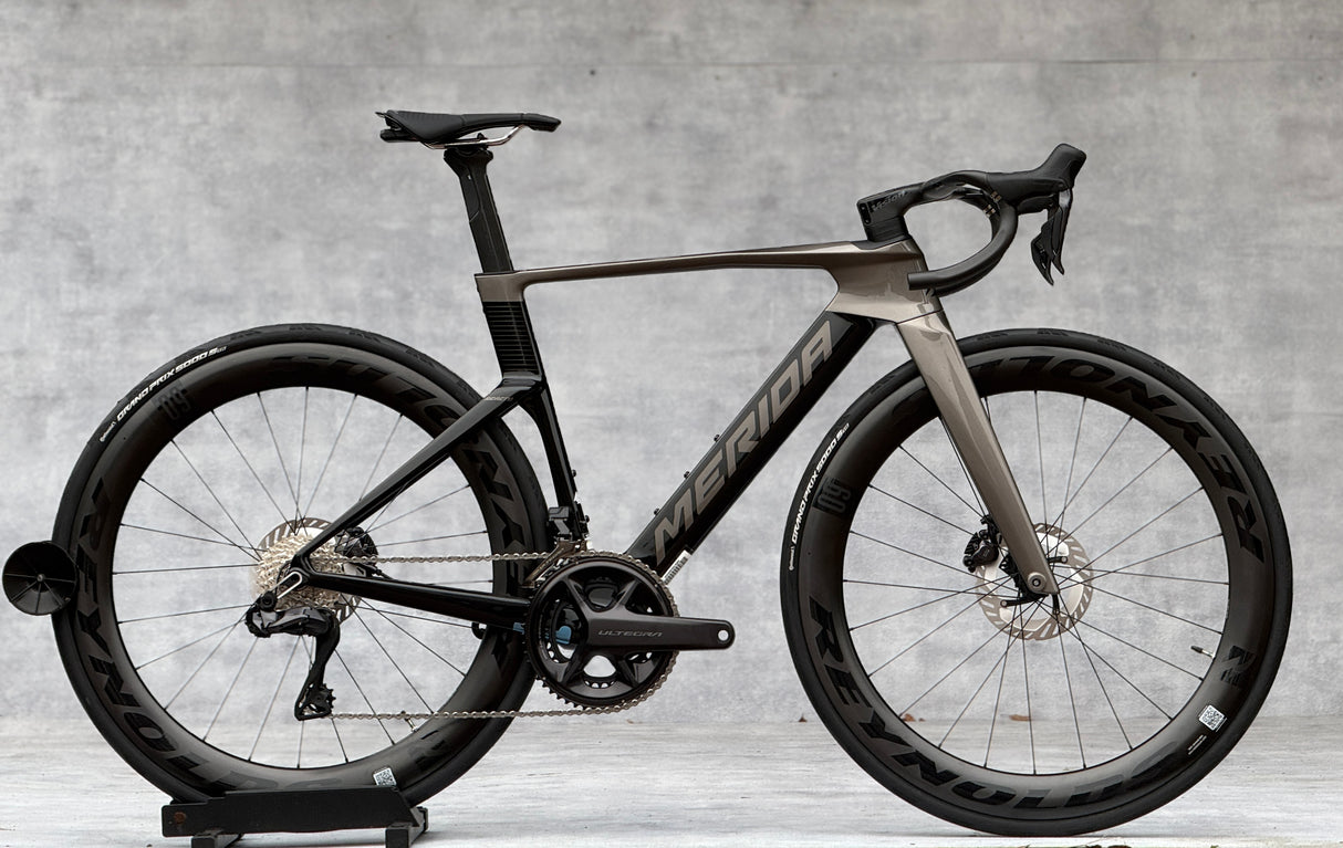 Merida Reacto 8000 Road Bike Carbon Ultegra (Glossy Black)