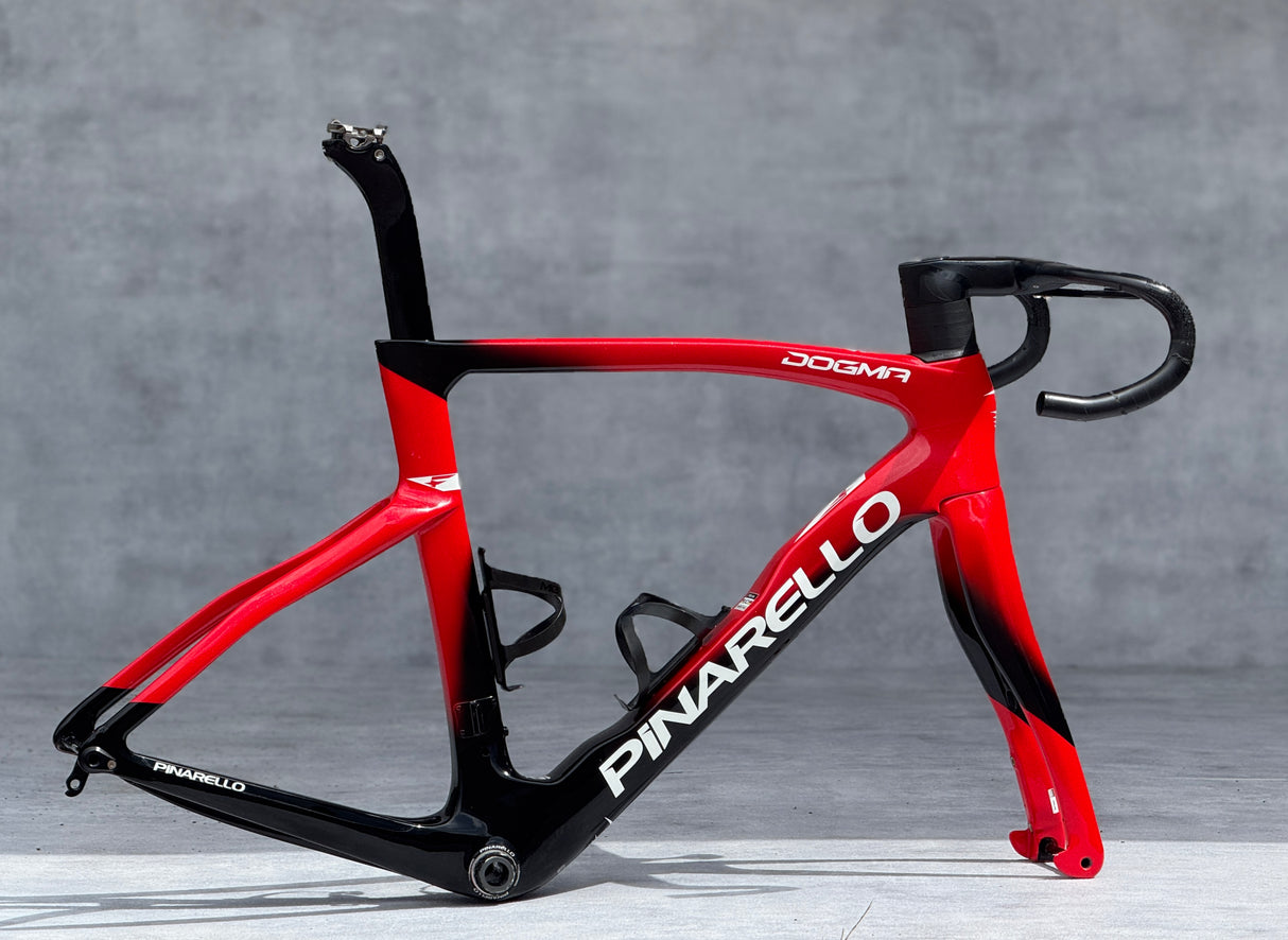 Pinarello Dogma F 54 frameset+stuur