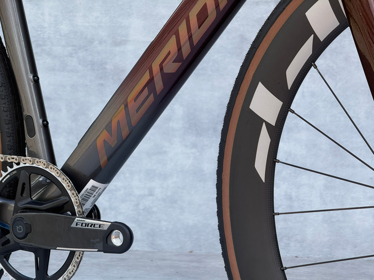 Merida Mission 9000 Wildberry/Gunmetal Grey 2026