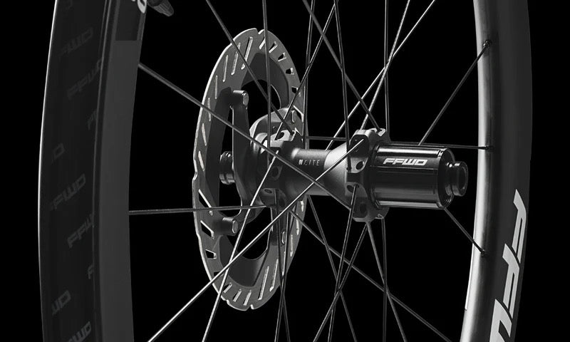 FFWD TYRO 2.0 Carbon Wielset - Disc - All-round