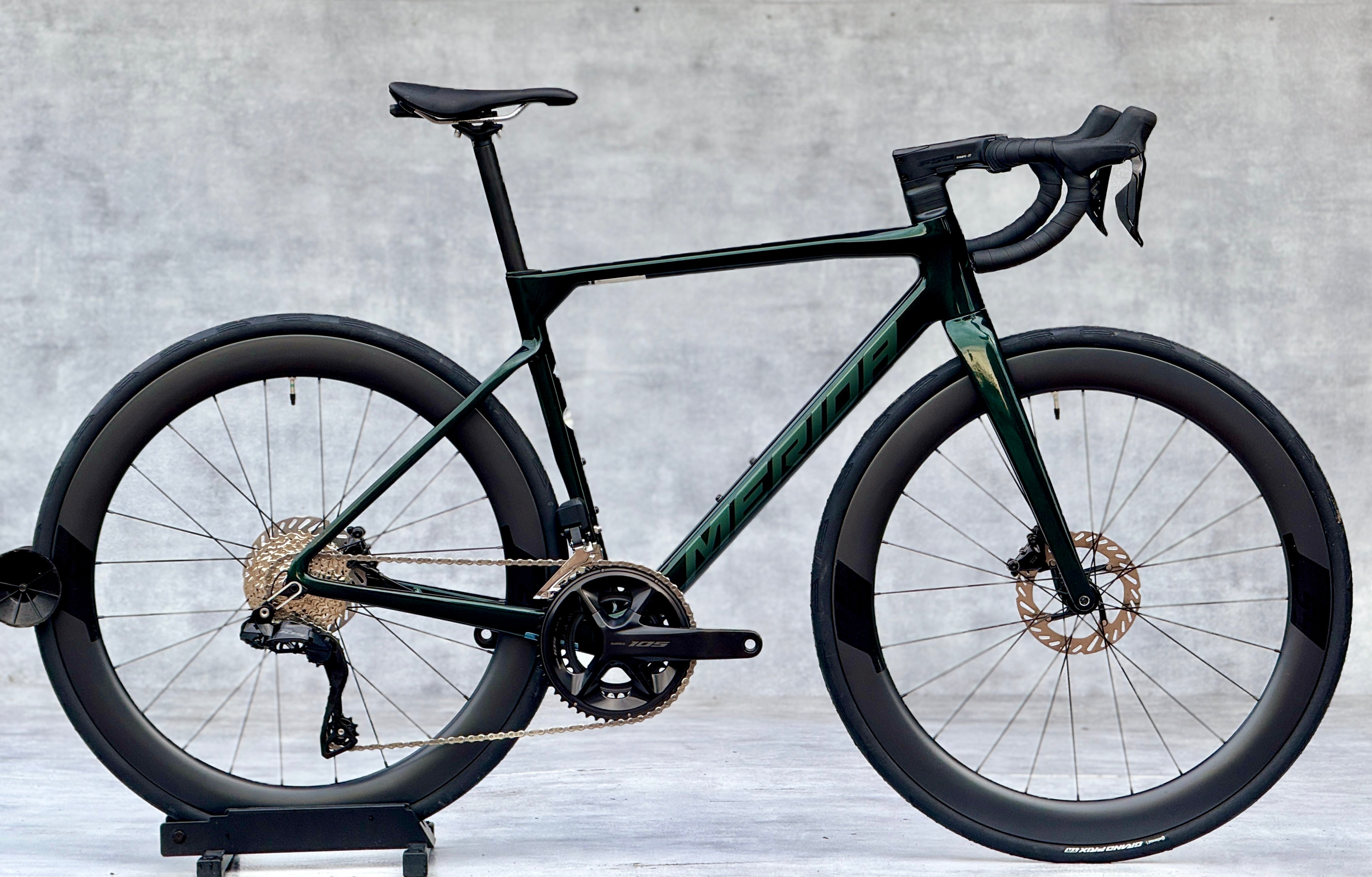 Merida Scultura 6000 (2026) – Carbon Road bike 105 Di2 – Bykz